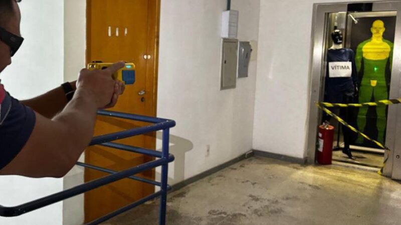 Agentes concluem curso de habilitação para uso da arma de incapacitação Taser 10