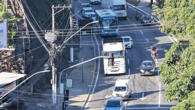 Obras do Viaduto e Mergulhão modificam embarque e desembarque na Avenida Mário Gurgel