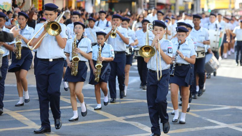 Cariacica reúne escolas e Guarda Municipal no Desfile Cívico-Militar de 7 de Setembro em Vitória