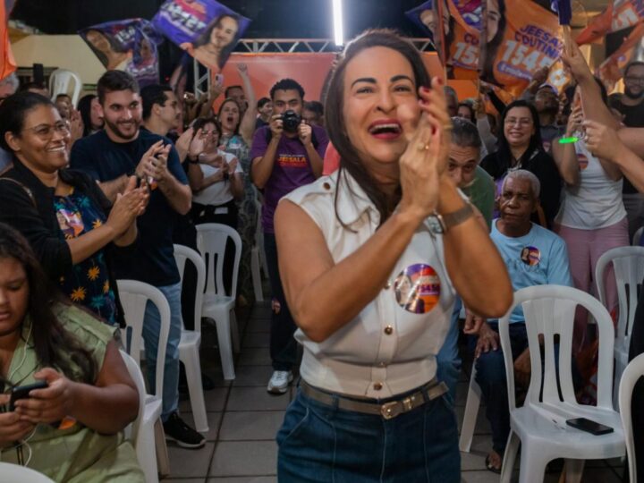Lugar de mulher é onde ela quiser”: Jeesala Coutinho lança campanha em Aracruz lotado e mira um marco inédito na Assembleia