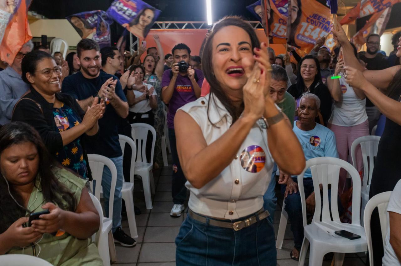 Lugar de mulher é onde ela quiser”: Jeesala Coutinho lança campanha em Aracruz lotado e mira um marco inédito na Assembleia