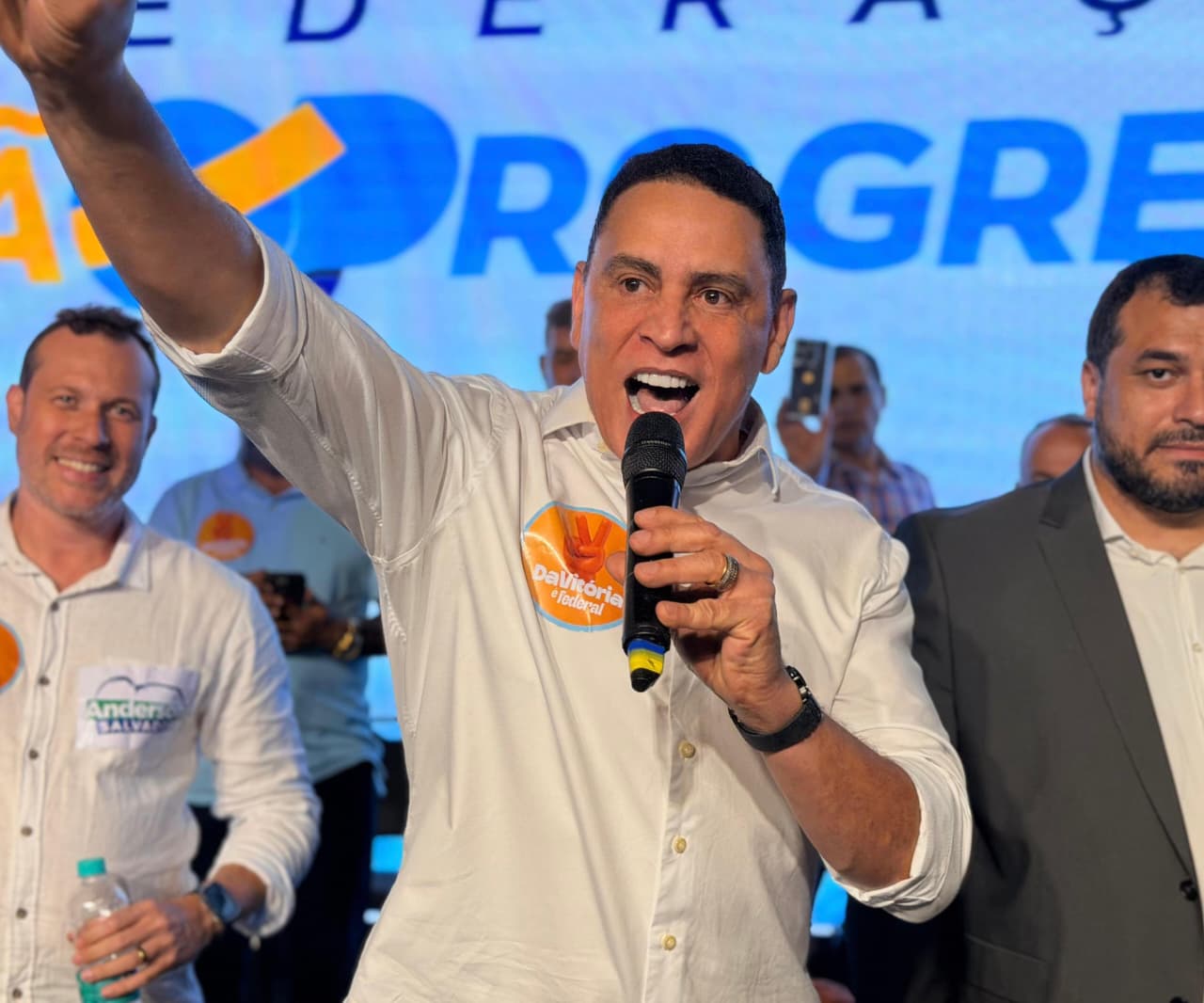 Deputado Da Vitória leva lançamento da campanha a Colatina neste sábado