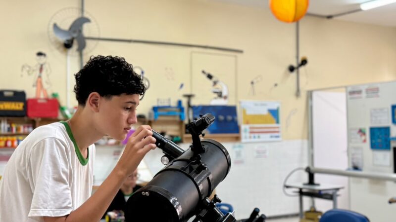 Laboratório Maker estimula criatividade e aproxima estudantes da ciência e tecnologia em Cariacica