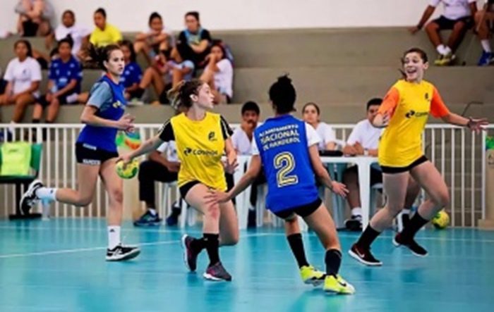 Vitória lança primeiro núcleo de handebol e amplia opções de esporte para a população